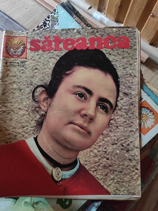 Reviste ziare vechi Sateanca Femeia