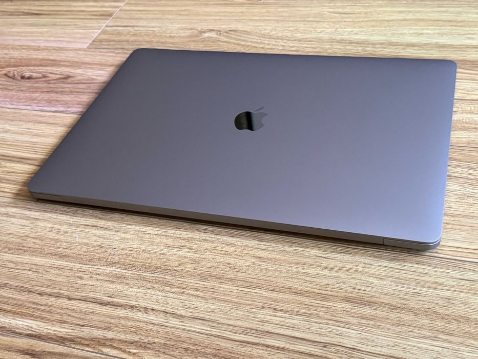 MacBook Pro 16 2019`Core i7-9750H/32GB RAM/512GB SSD/AMD Pro 5300M/Като Нов/Батерия 9 часа — миниатюра 4