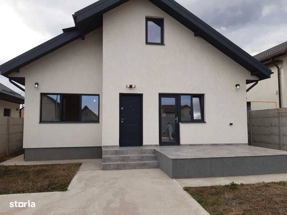 Pantelimon Ilfov,parter+pod pe placa de beton,3 camere,2 bai,300mp proprietate,comision 0%