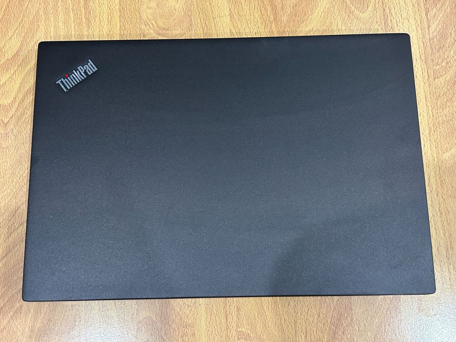 Като нов! Лаптоп Lenovo T480s i7/24GB RAM/512GB с 3 мес. гар.!