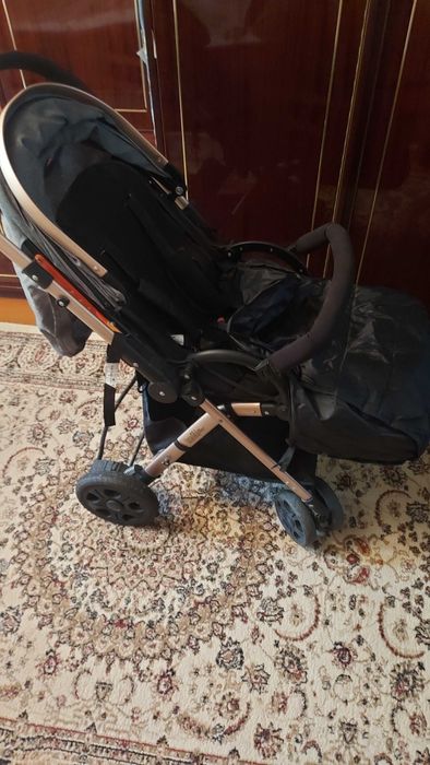 Продаются две детские коляски всесезонка.