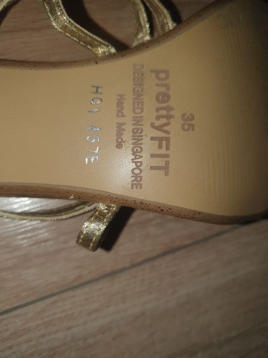 Сандали на ток PrettyFit