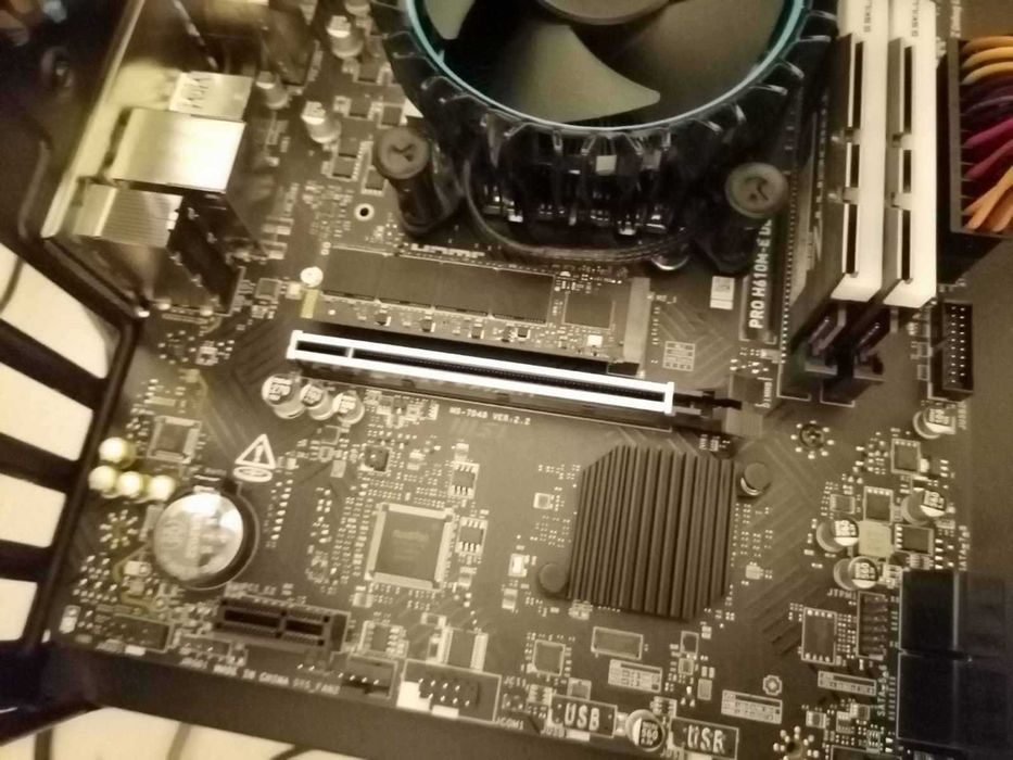 KIT PC FOLOSIT MSI PRO H610M G.Skill Trident Z RGB DDR4 16GB i3 12100F