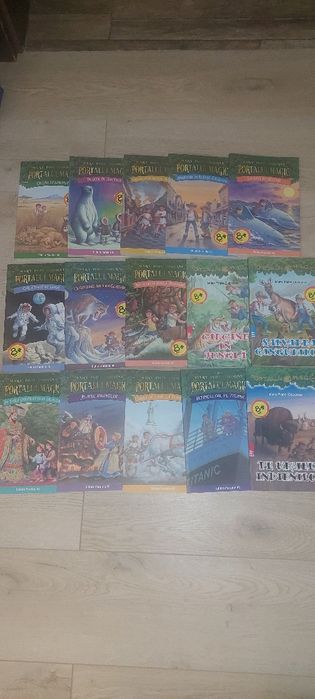 Vand serie "Portalul Magic" - 15 volume