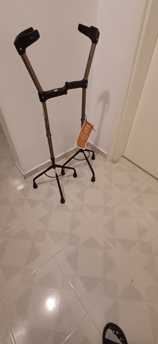 Патерица канадка триопорна