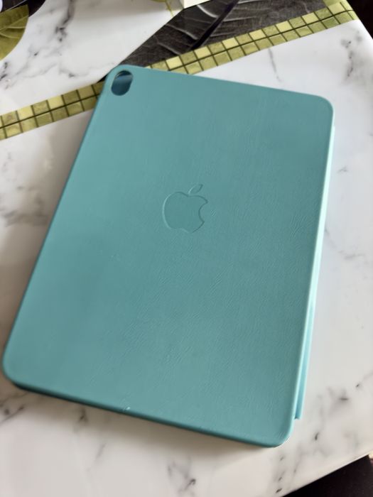 Чехлы для iPad