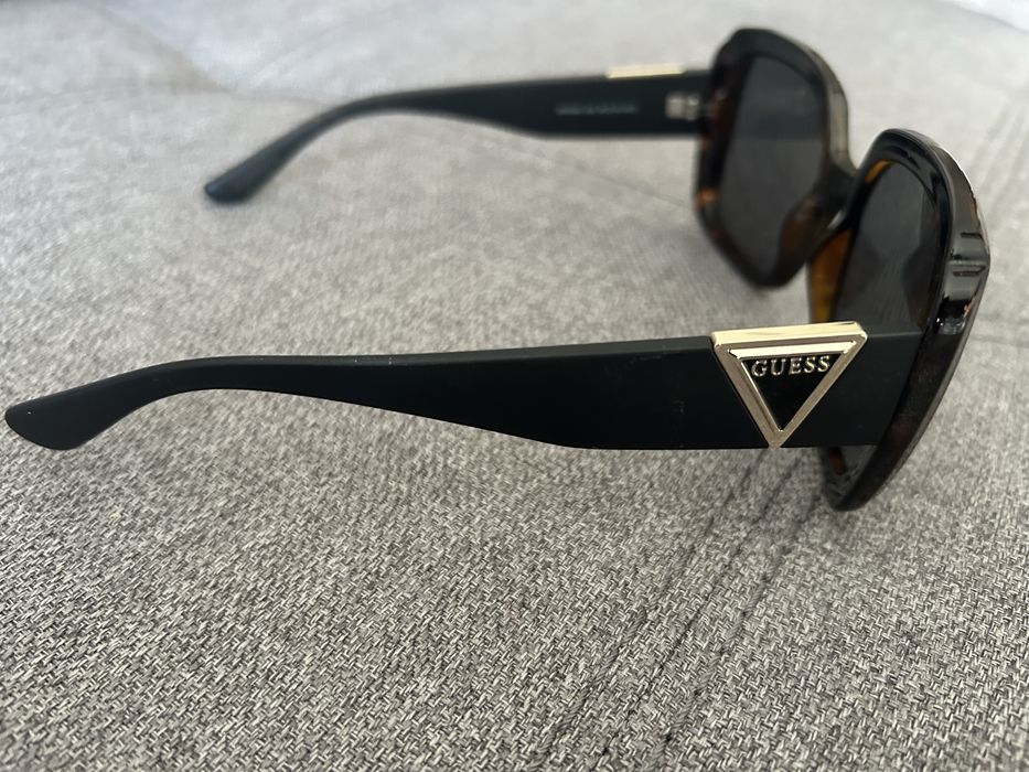 Слънчеви ичола GUESS