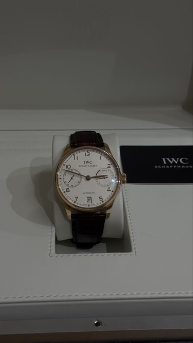 IWC orginal soat azgina taqilgan holati ideal