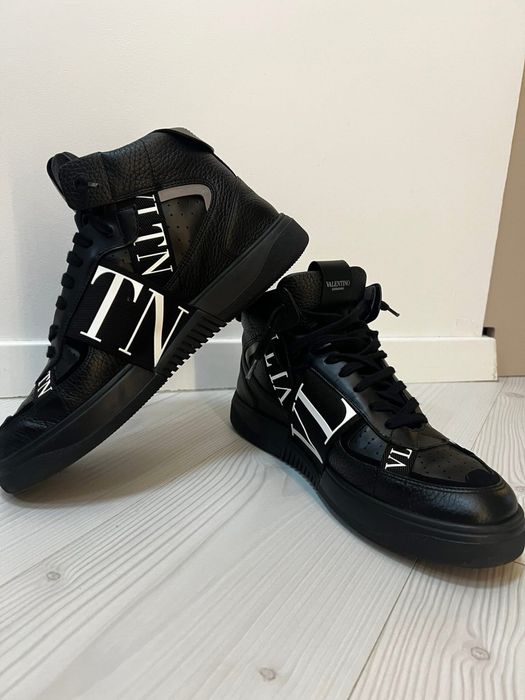 Ghete Valentino mid top calfskin vl7n