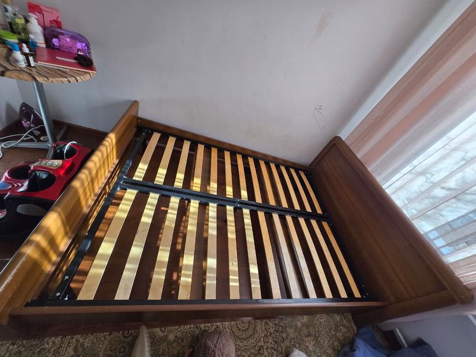 Кровать двуспальная