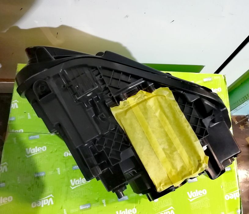 Фар Фарове за Mercedes GLB W 247 / Мерцедес ГЛБ Х 247 HELLA LED.