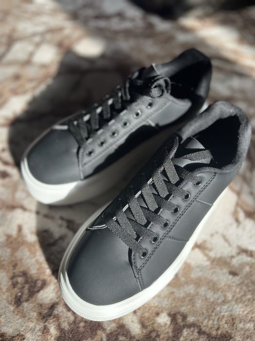 Дамски черни сникърси