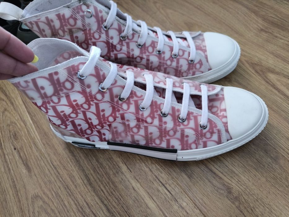 Adidași Dior 45.