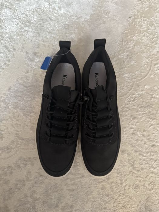 Туфли школьные, новые!!!