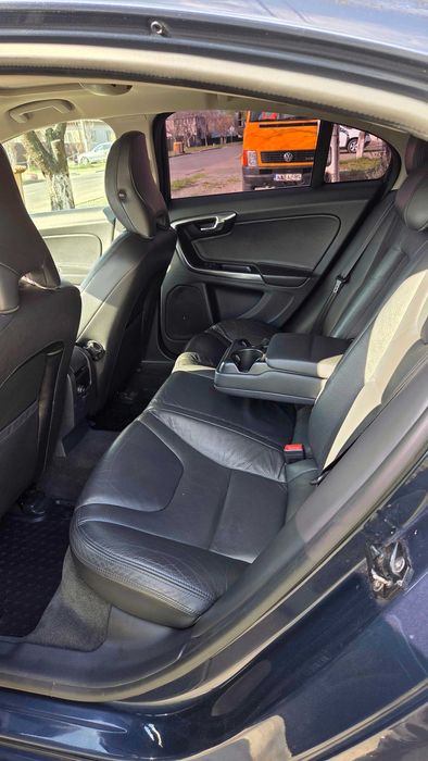 Volvo s60 2.0 diesel 5 pistoane an 2010