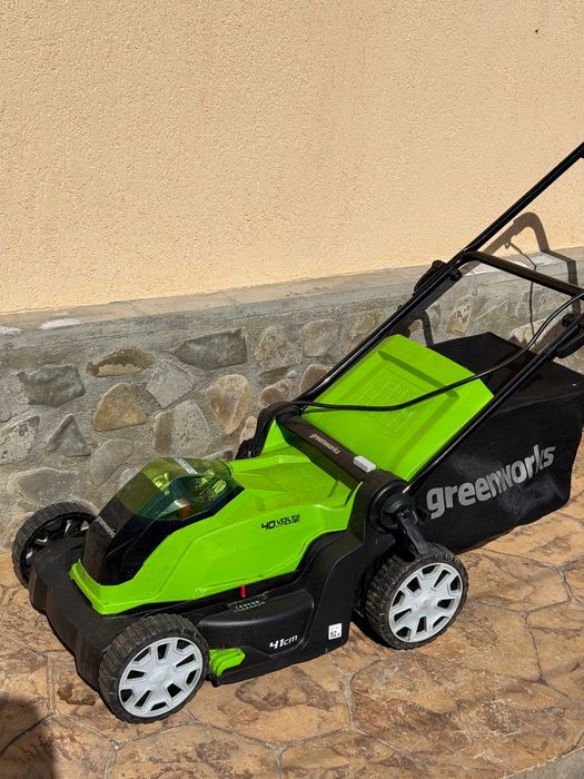 Greenworks G40LM41K4 Mașină de tuns iarba DEFECT