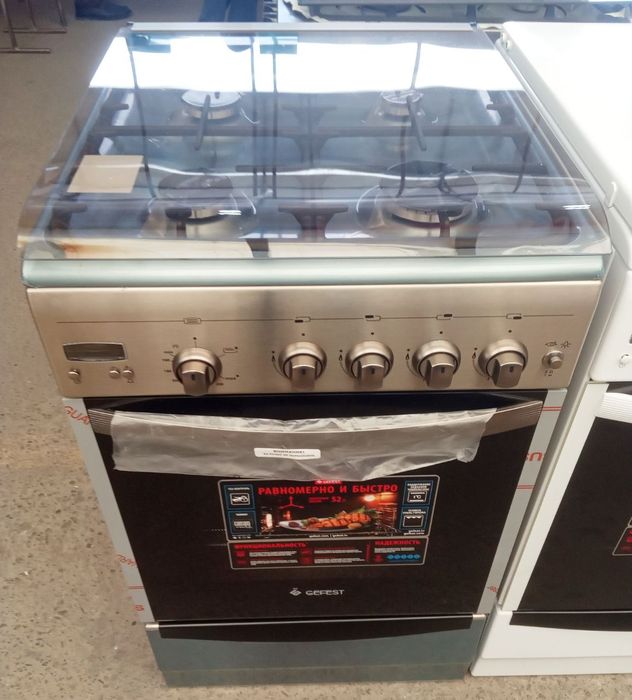 Компактная газовая плита от компании GEFEST.  Габариты: (50×57×85)