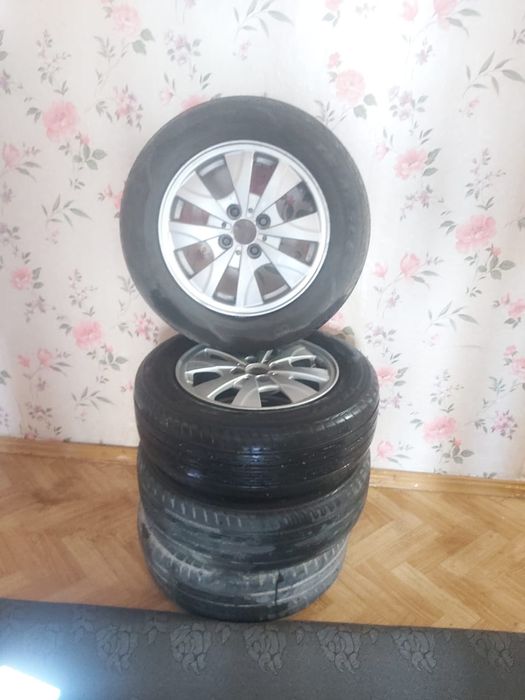 Продам летние шины на 14