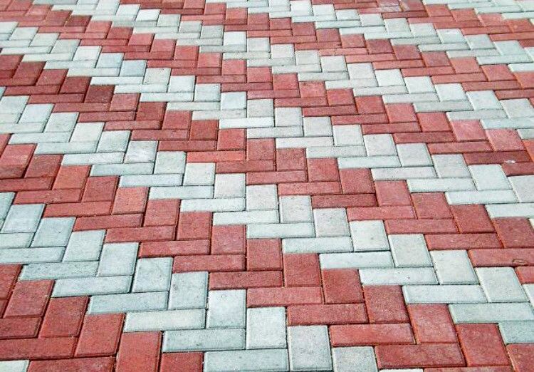 Брусчатка в Алматы. Паребрики