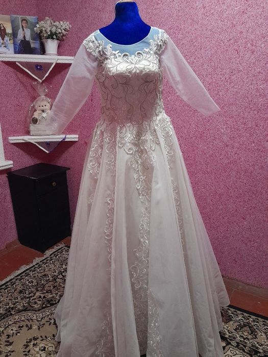 Kelin kuylaklar sotiladi 500mingdan