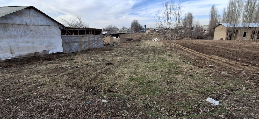 8 sotixli yet sotiladi!