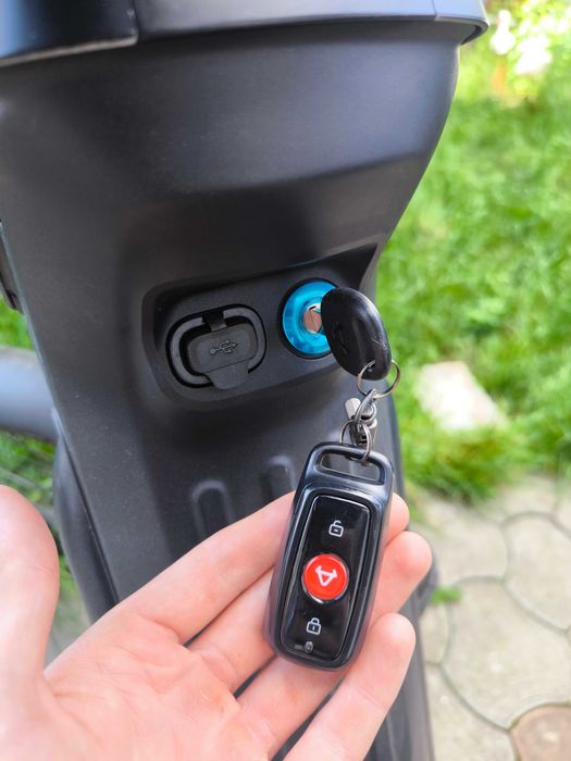 Bicicletă electrică NIU AERO 27800, 27.5”, Nouă, Autonomie 85 km