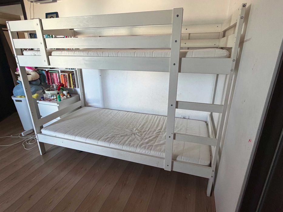 Pat etajat MYDAL alb IKEA pentru copii (complet, demontat) + 2 saltele IKEA 90 x 200 cm