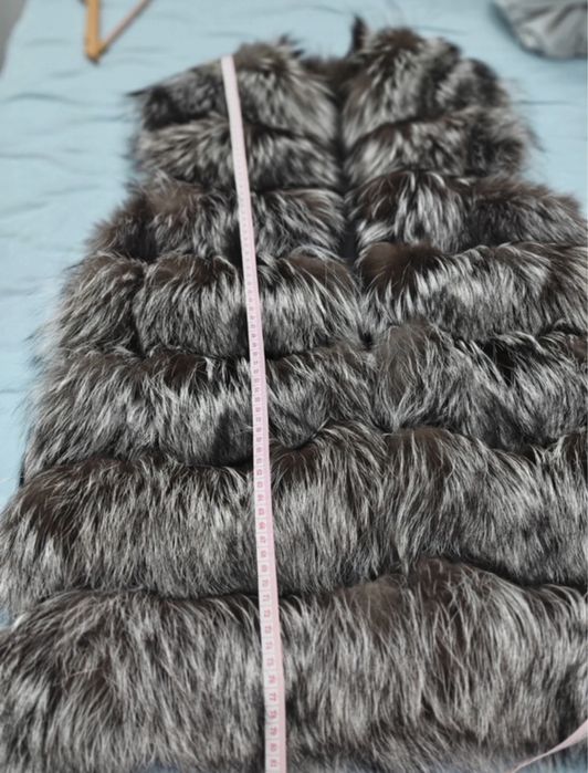 Vesta blana vulpe noua