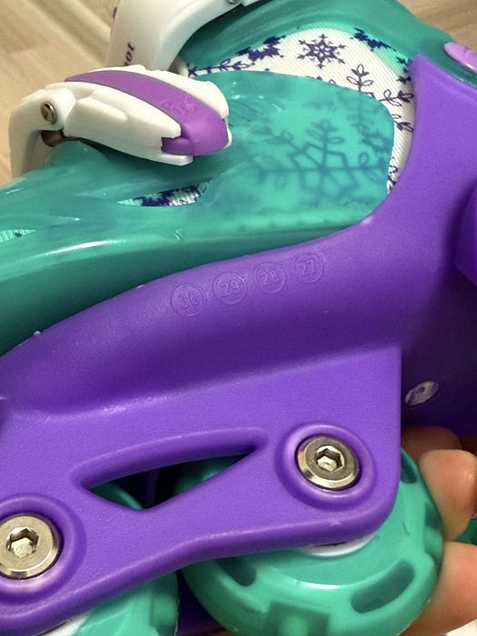 Прдам ролики новые