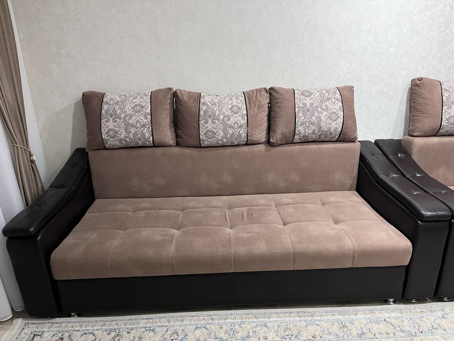 Продаю диван с креслом