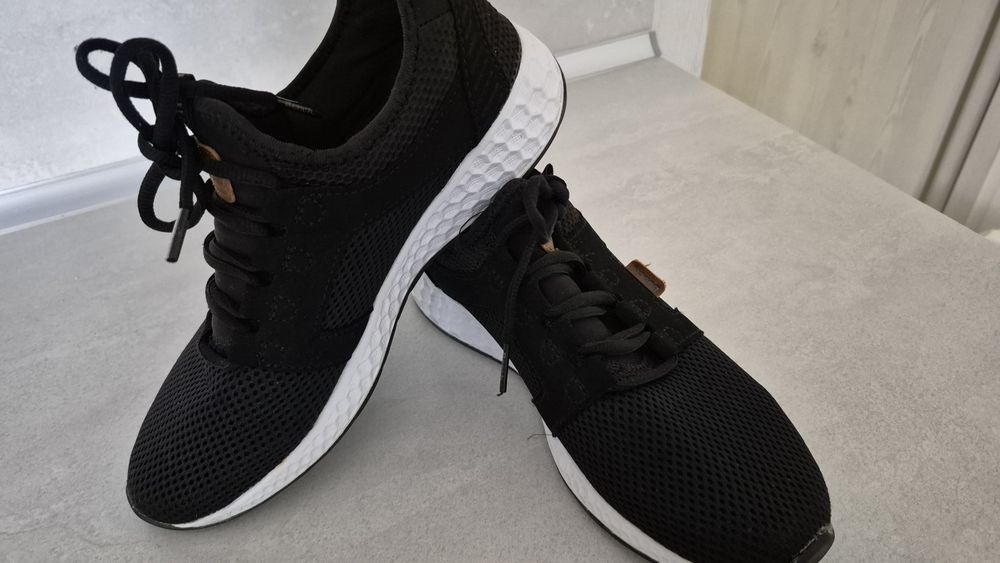 Спорти маратонки марката Bench