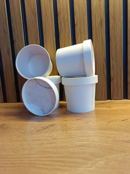 Стаканчик под мороженое с крышкой и ложкой