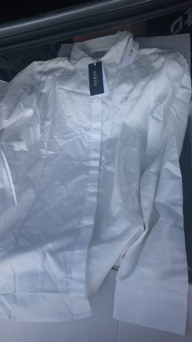 Cămașă Guess Noua!!!