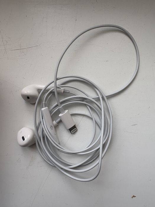 Наушник оригинал айфон