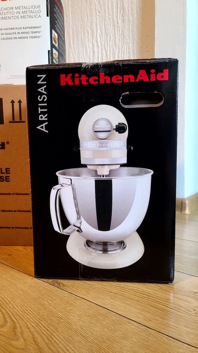 KitchenAid Artisan 4.8 L - Ново !