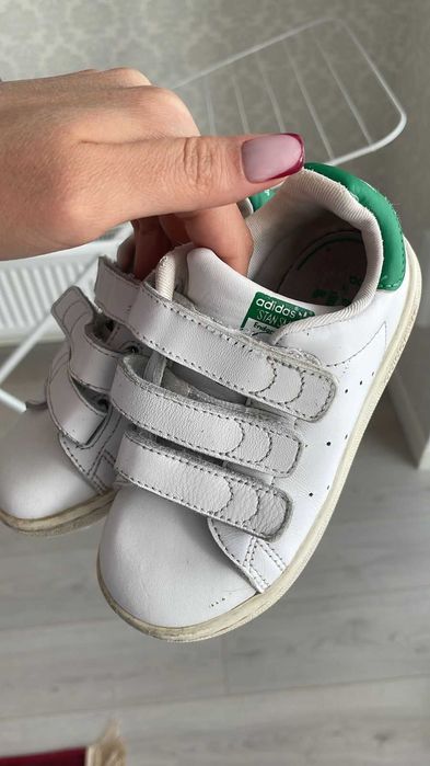Кроссовки Adidas
