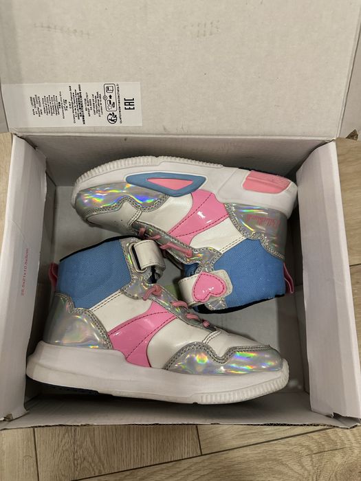 Детски високи кецове Billieblush