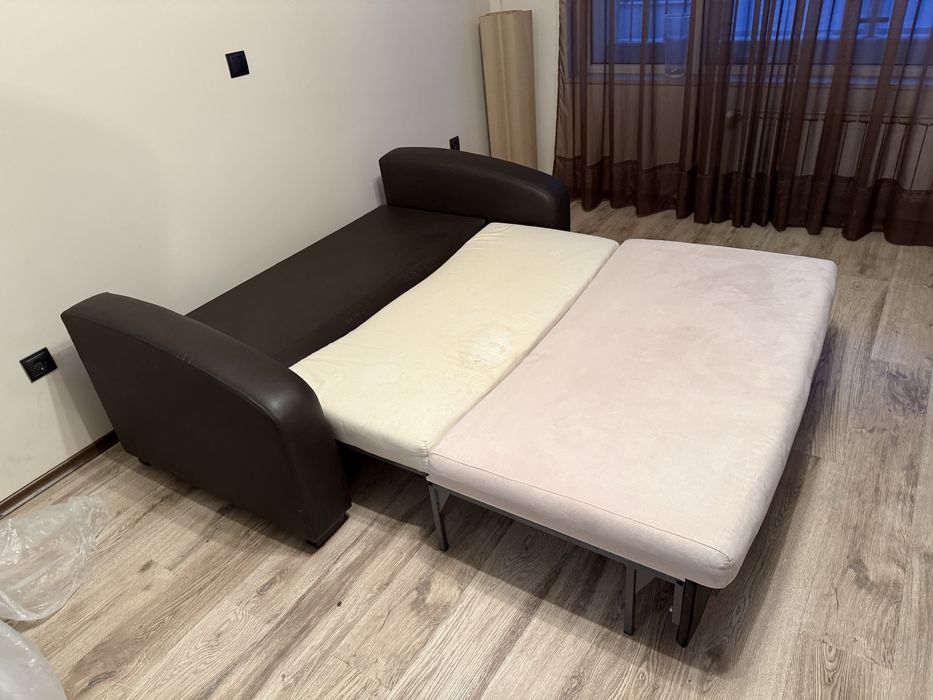 Разтегателен диван