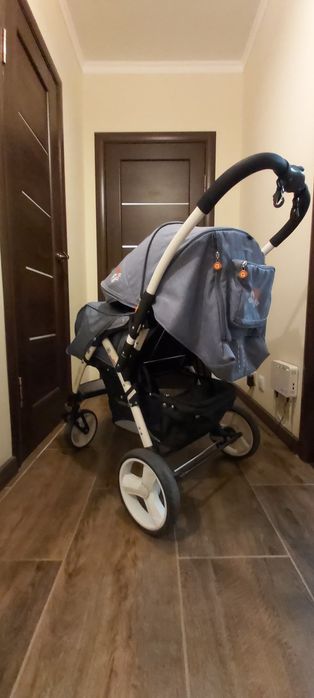 Коляска Quatro Monza