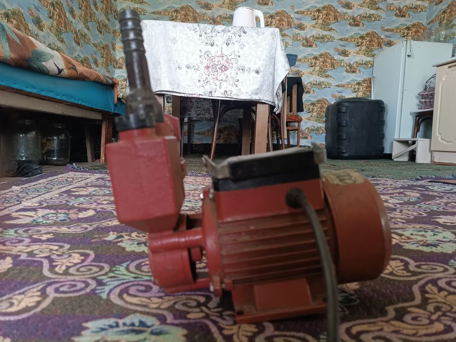 Насос водяной наружный