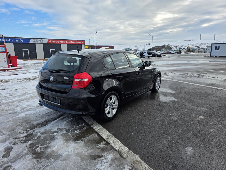 Bmw 118d an de fabricație  2011 euro5