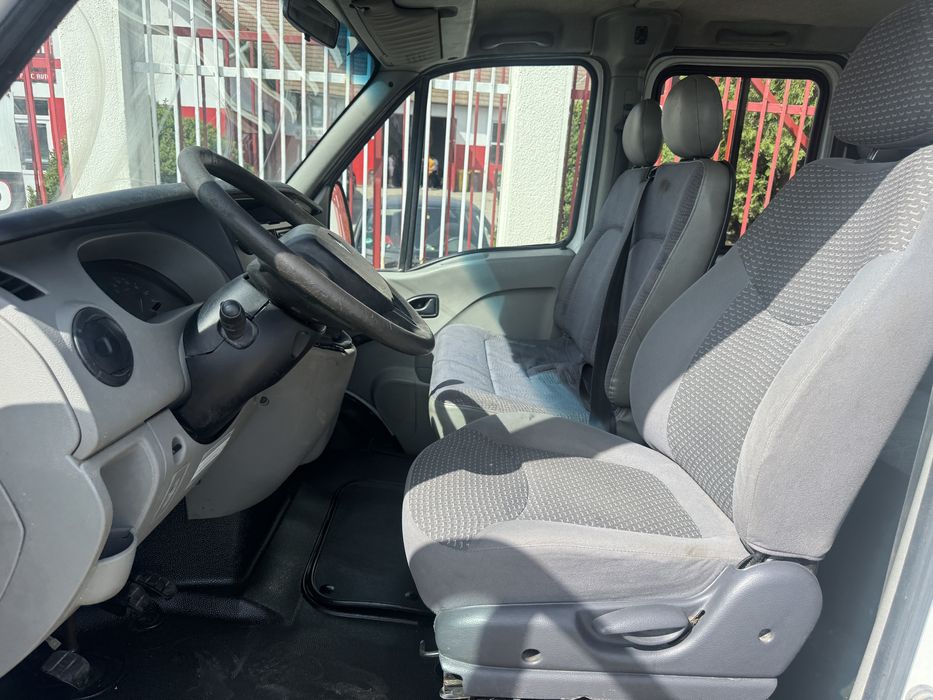 Renault basculanta 2,5 d 2009 clima 7 locuri