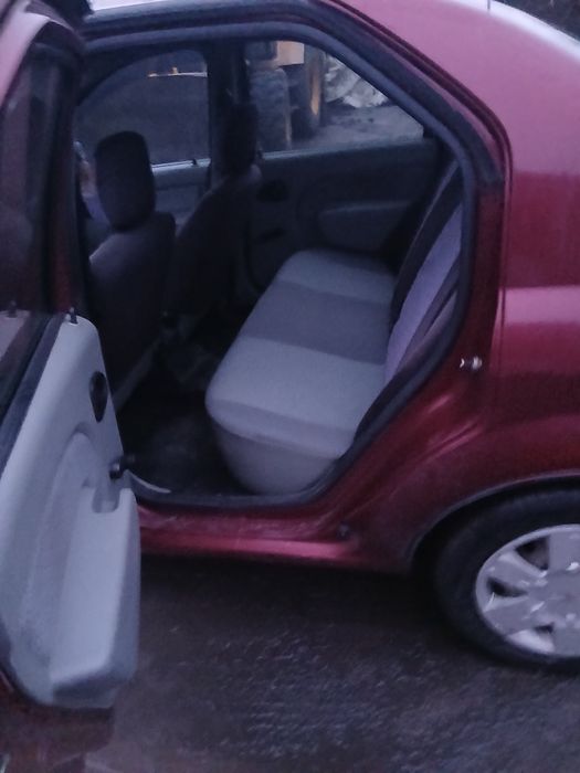 Vind Logan 16 MPI an 2004