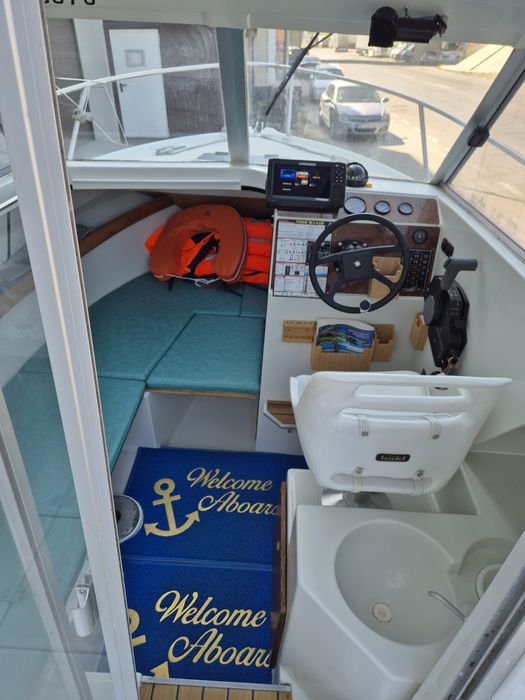 Vând barca Merry Fisher 610