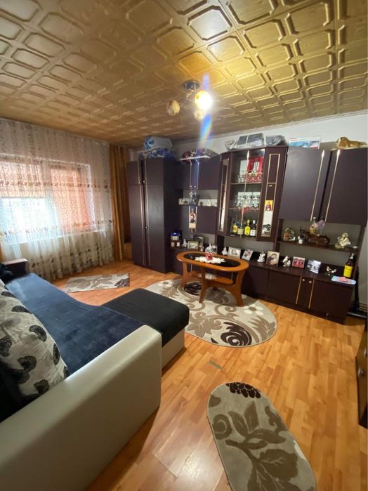 Vand apartament in orasul rovinari
