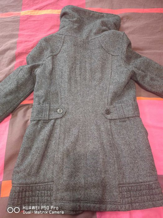 Дамско палто чисто ново