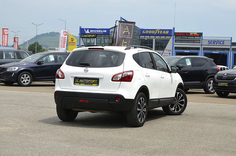 Nissan Qashqai NISSAN QASHQAI 1.6 Benzina TEKNA Stop/Start Connect Edition