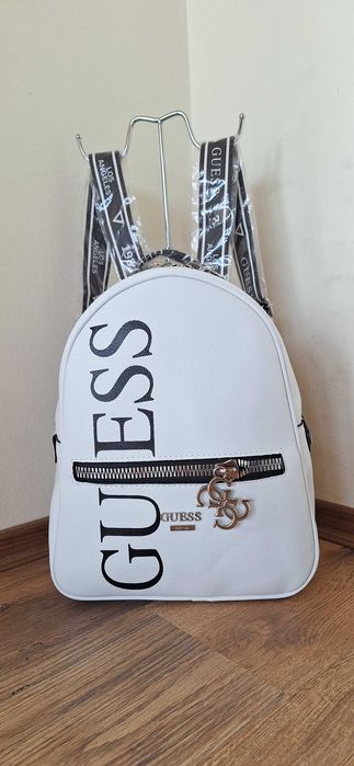 Раници дамски топ модели