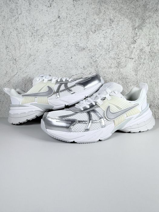 Nike V2K Run Metalic Silver White