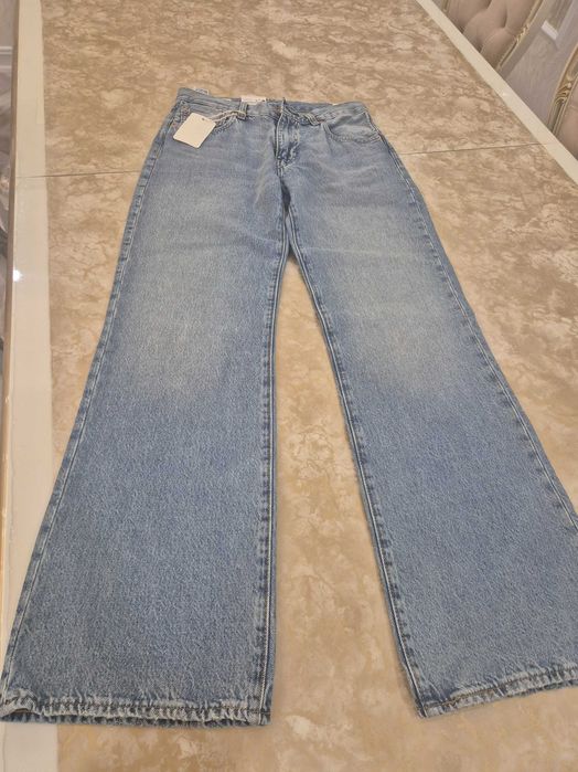 Джинсы Levi strauss